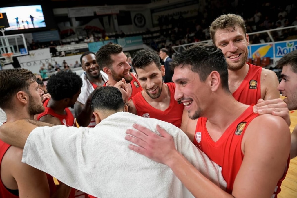 Apollon_Patras_OlympiacosBC_A1_Basketleague_2022_RedView