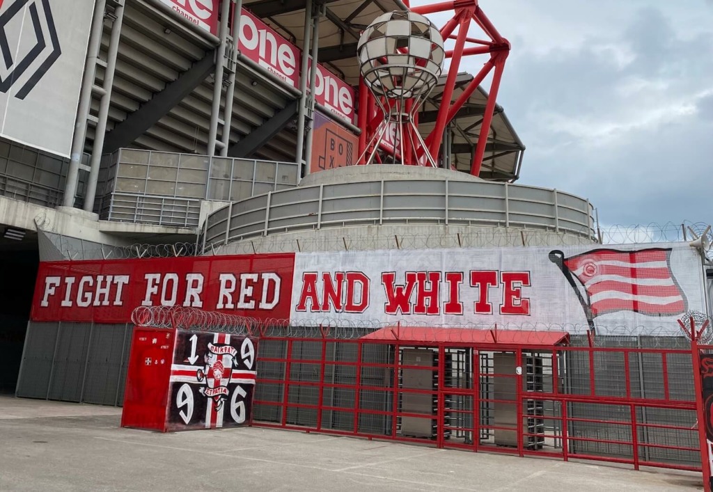 Fight_For_Red_And_White